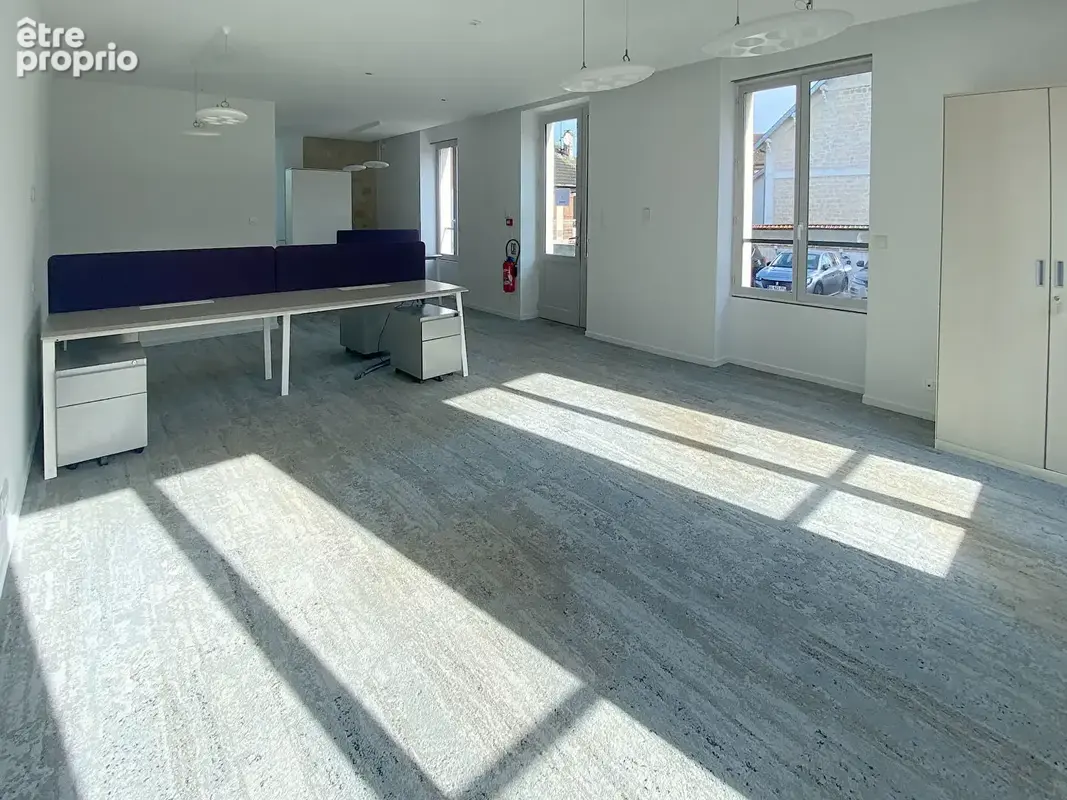 L'Isle Adam Bureaux ,local d'activité ,maison  280 M² 10/12 places de parking  745 M² de terrain - photo 5