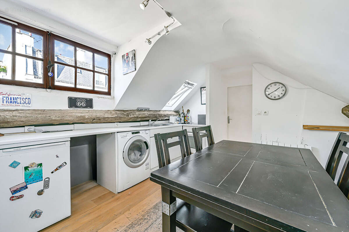 Appartement à PARIS-11E