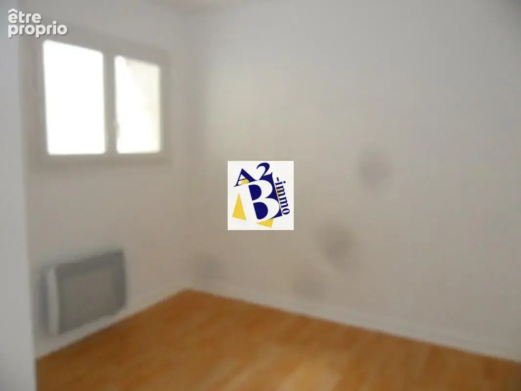 RUELLE SUR TOUVRE, immeuble de rapport, 3 lots - photo 3