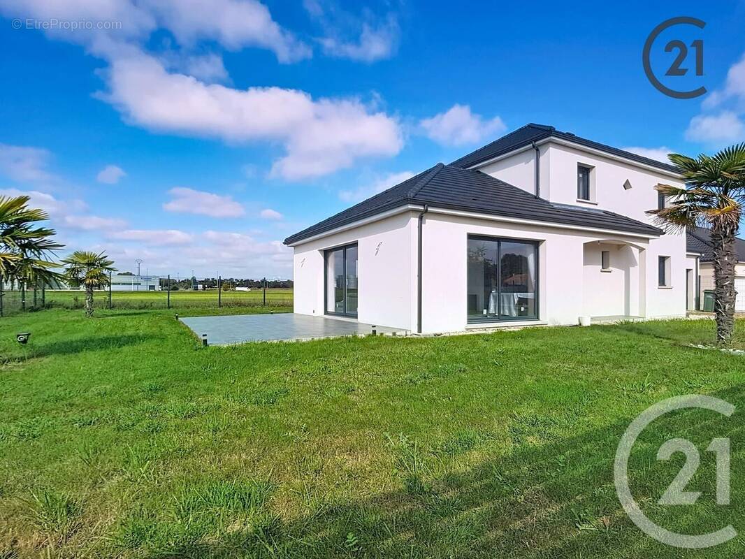 Maison à ROSIERES-PRES-TROYES