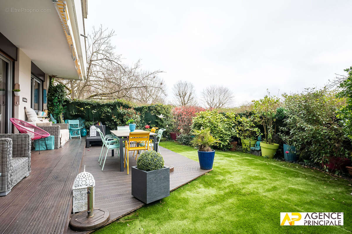 Appartement  5 pièce(s) 133 M² JARDIN - photo 6