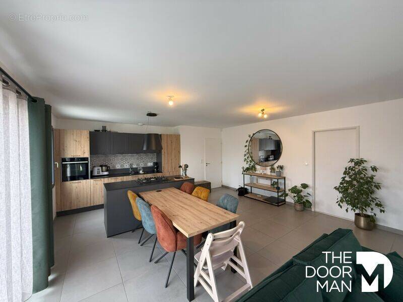 Maison à SAINTE-RADEGONDE-DES-NOYERS