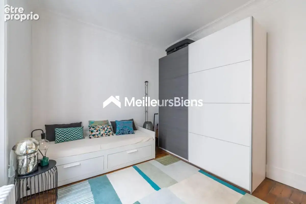 Appartement familial de standing dans un batiment post hausmannien - photo 16