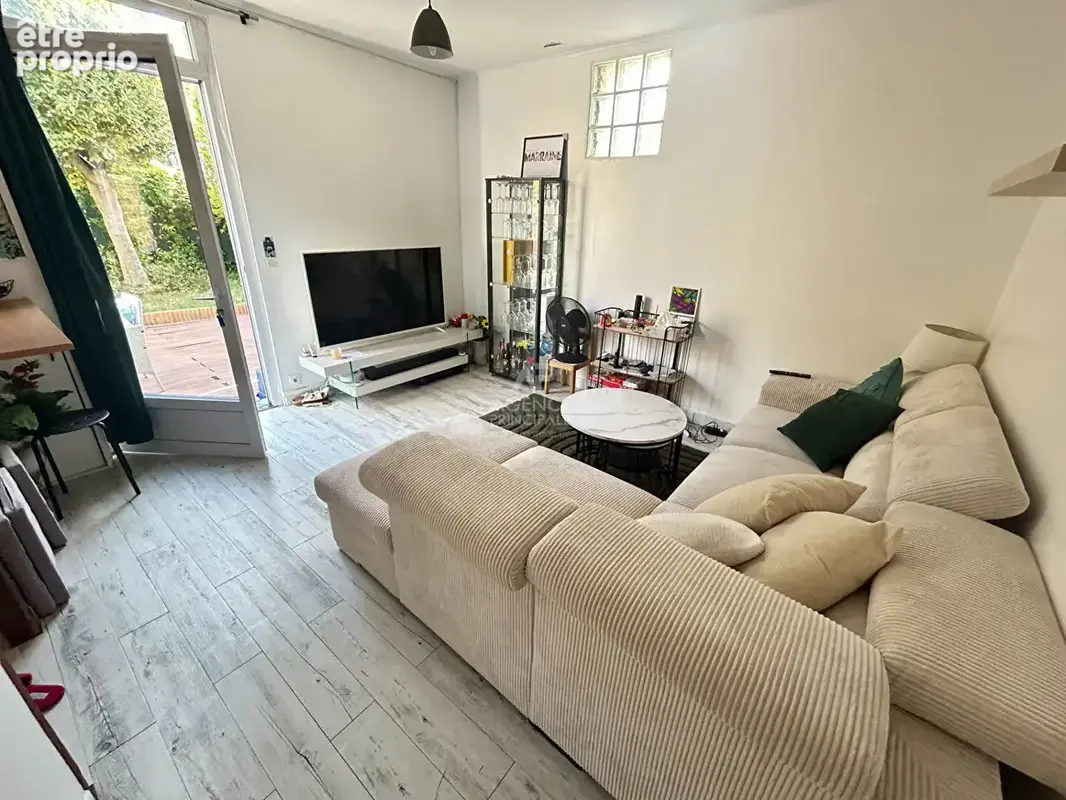 Appartement Poissy 2 pièce(s) 34 m2 vendu /loué - photo 2