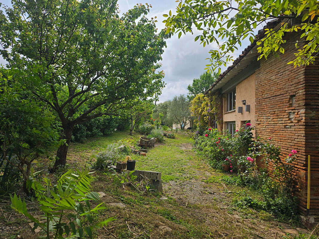 Maison Saint Rustice 5 pièces, 5 chambres. - photo 27
