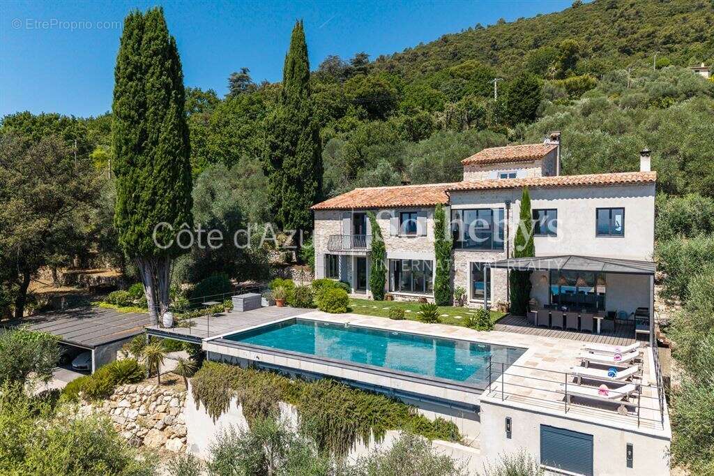 Le Tignet, villa rénovée vue mer panoramique, piscine à débordement et appartement - photo 5
