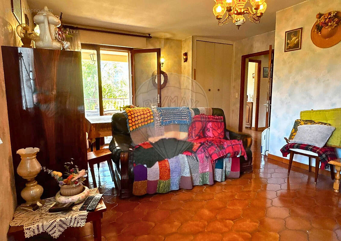 Maison à MARIGNIER
