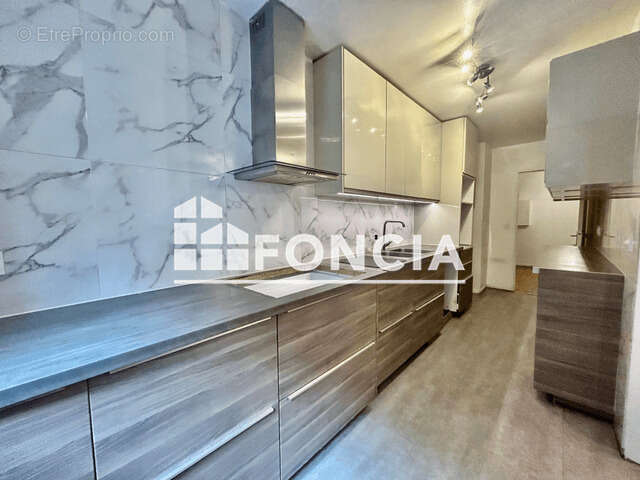 Appartement à LEVALLOIS-PERRET