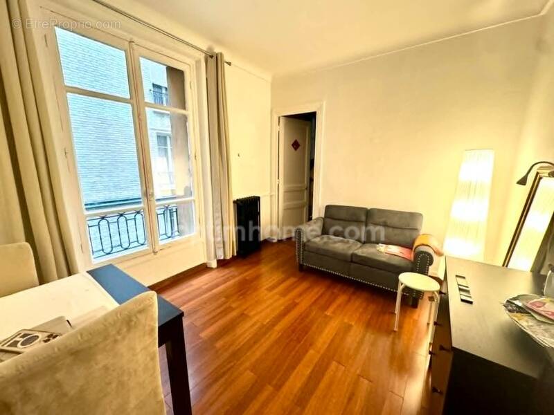 Appartement à PARIS-12E