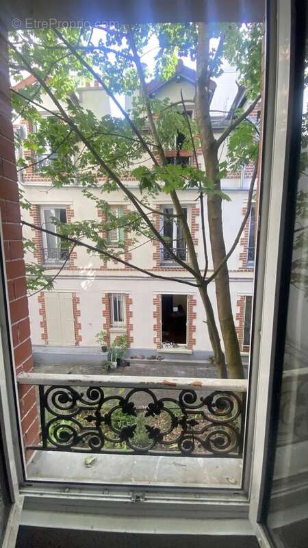 Appartement à PARIS-20E