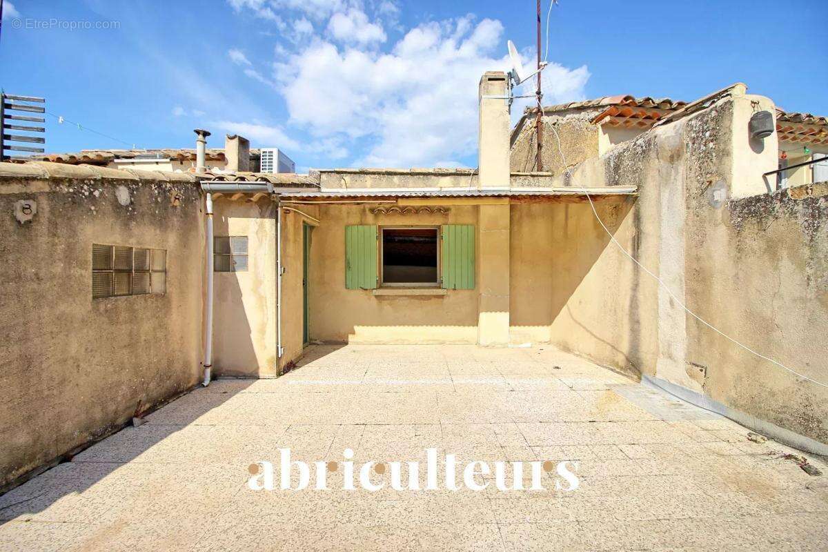 Appartement à ROGNES