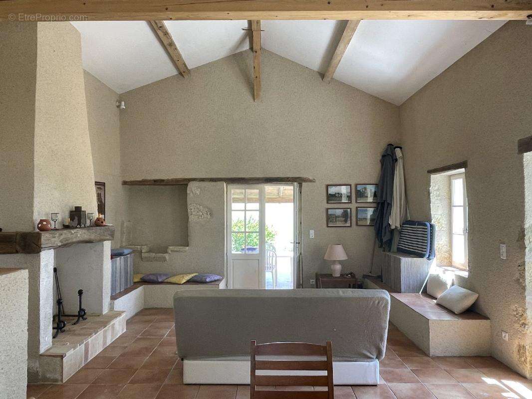Charmante maison de campagne avec grande piscine et superbes vues - photo 9
