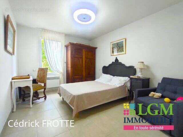 Maison à MONTELIMAR