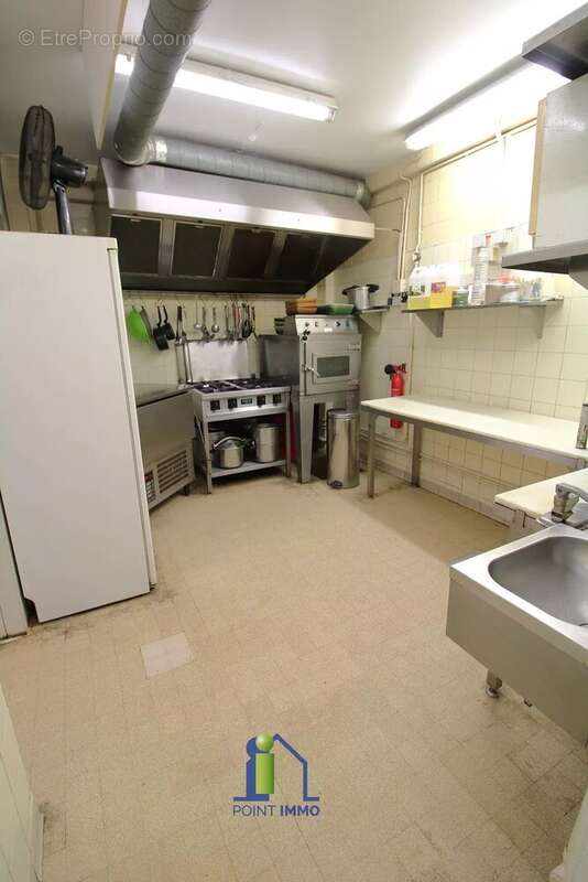 Commerce à MARSEILLE-10E