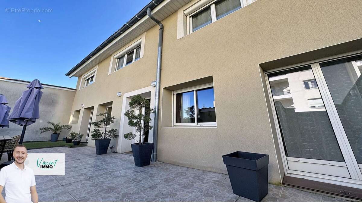 Maison 144 m² à Villeurbanne  - photo 3