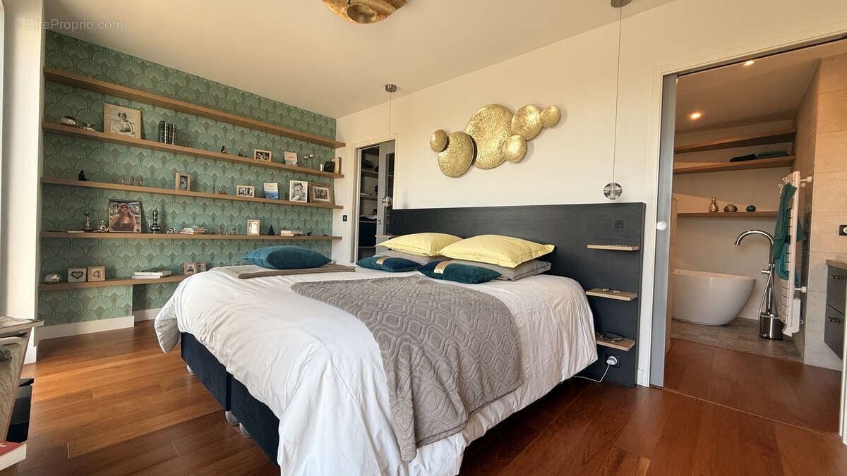 Maison à CARBON-BLANC