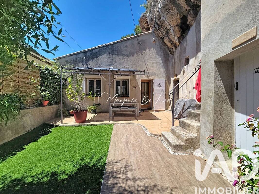 Photo 1 - Maison à MARSEILLE-13E