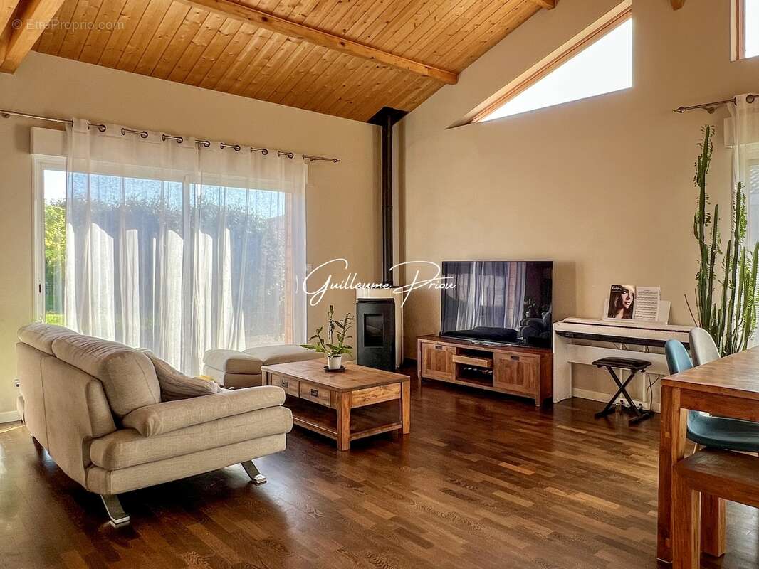 Maison à SAINT-MEDARD-EN-JALLES