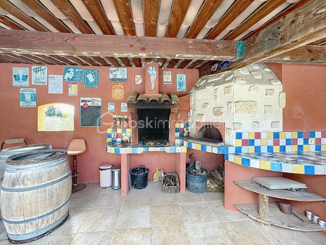 Maison à VELAUX