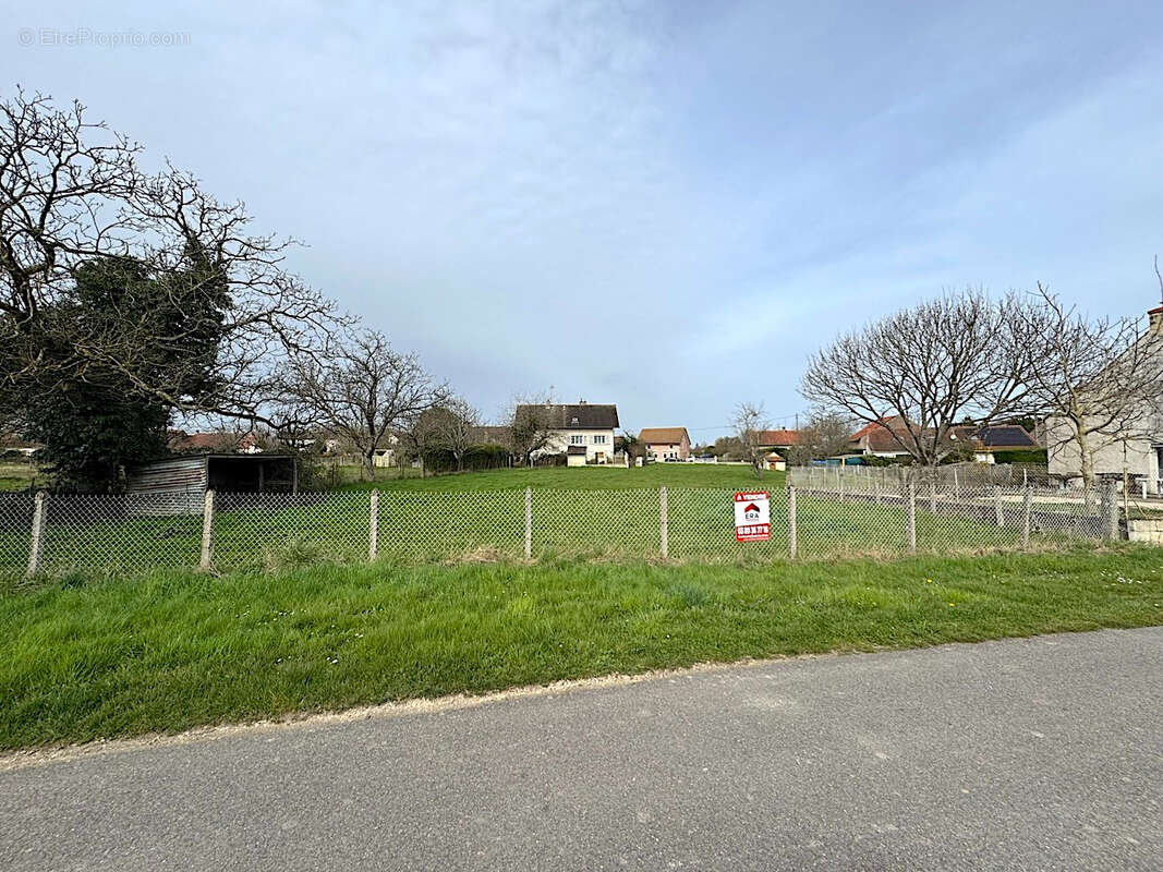 Terrain à LABERGEMENT-LES-SEURRE
