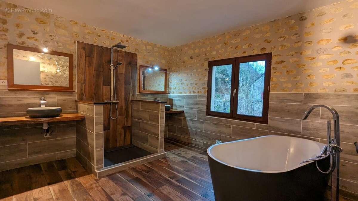 Maison à LAMOTHE-FENELON