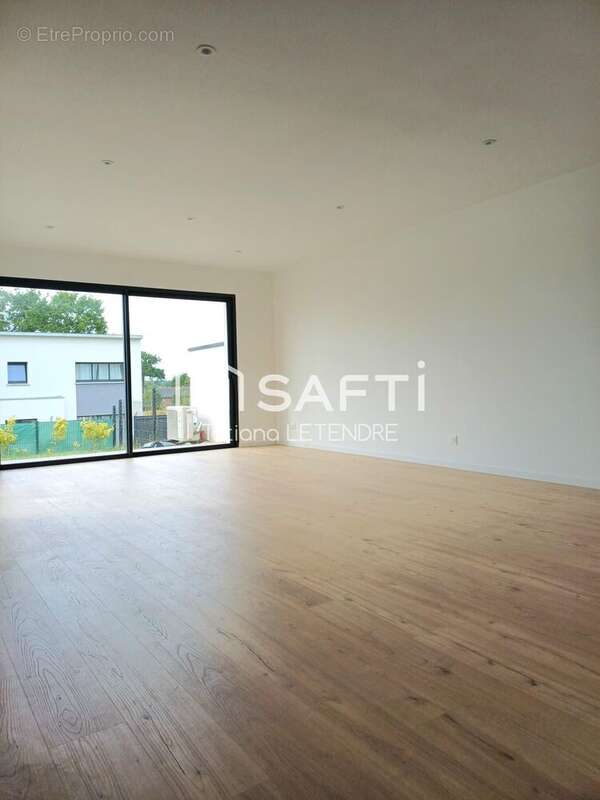Photo 4 - Maison à MONTREUIL-LE-GAST