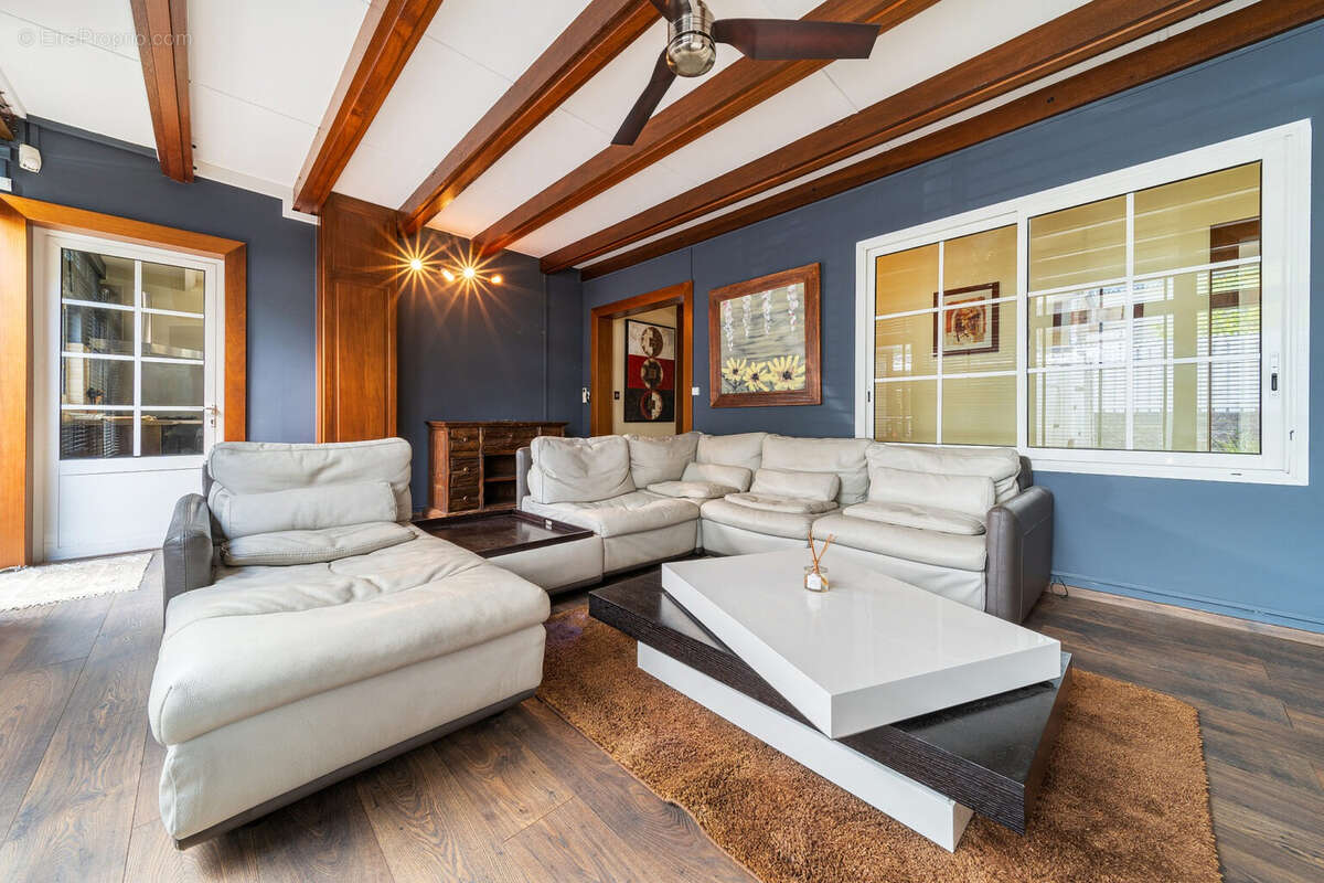 Maison à L&#039;ETANG-SALE