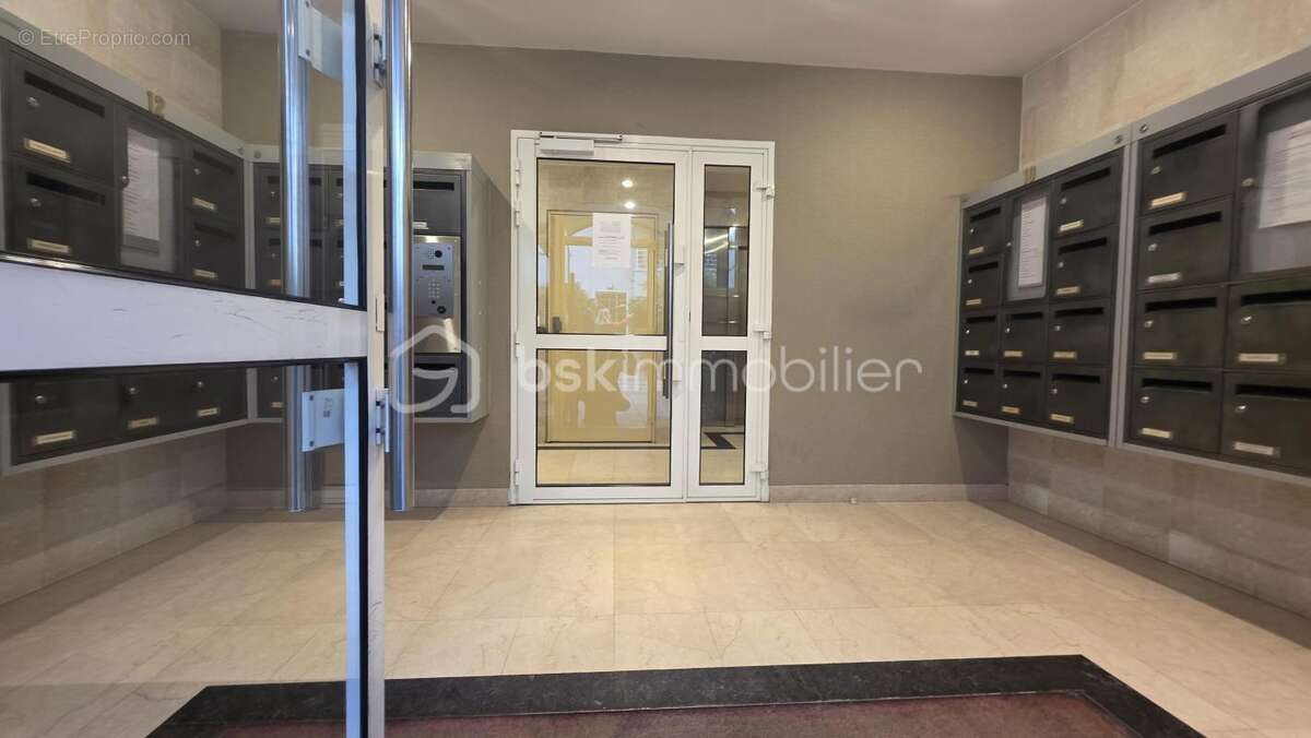 Appartement à PARIS-20E