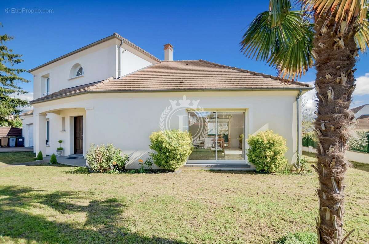 Maison à SAINT-PRIX