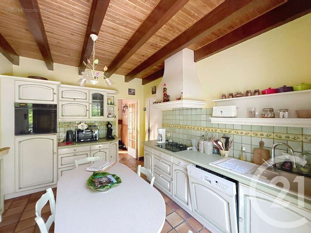 Maison à VOEUIL-ET-GIGET