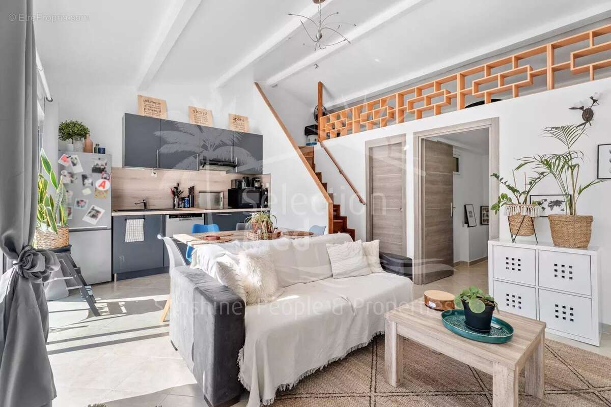 Maison à MOUANS-SARTOUX