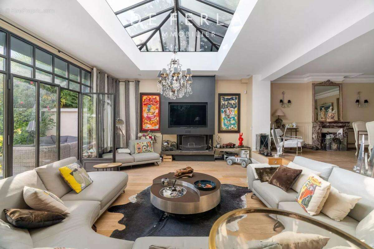 Maison à SAINT-MAUR-DES-FOSSES