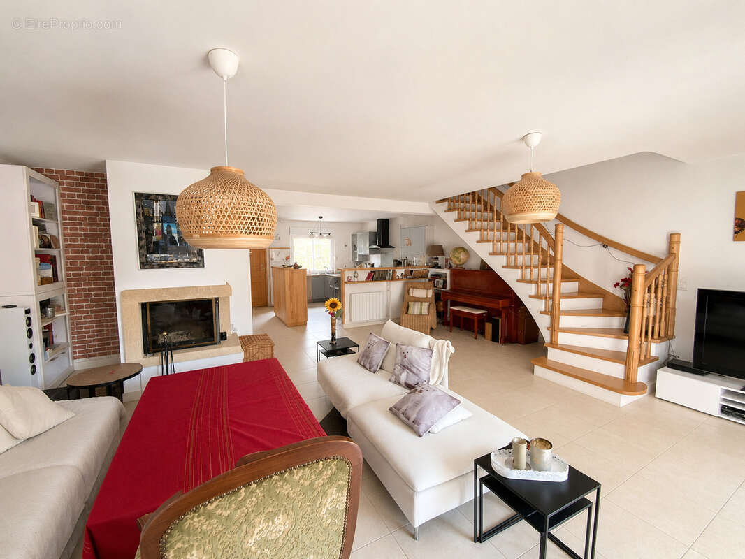 Maison 5 chambres - tremblay en france - photo 2