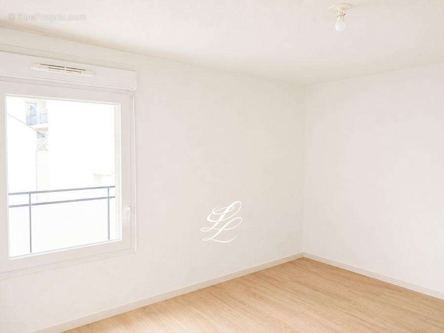 Appartement 64 m² à Joue-Les-Tours  - photo 162