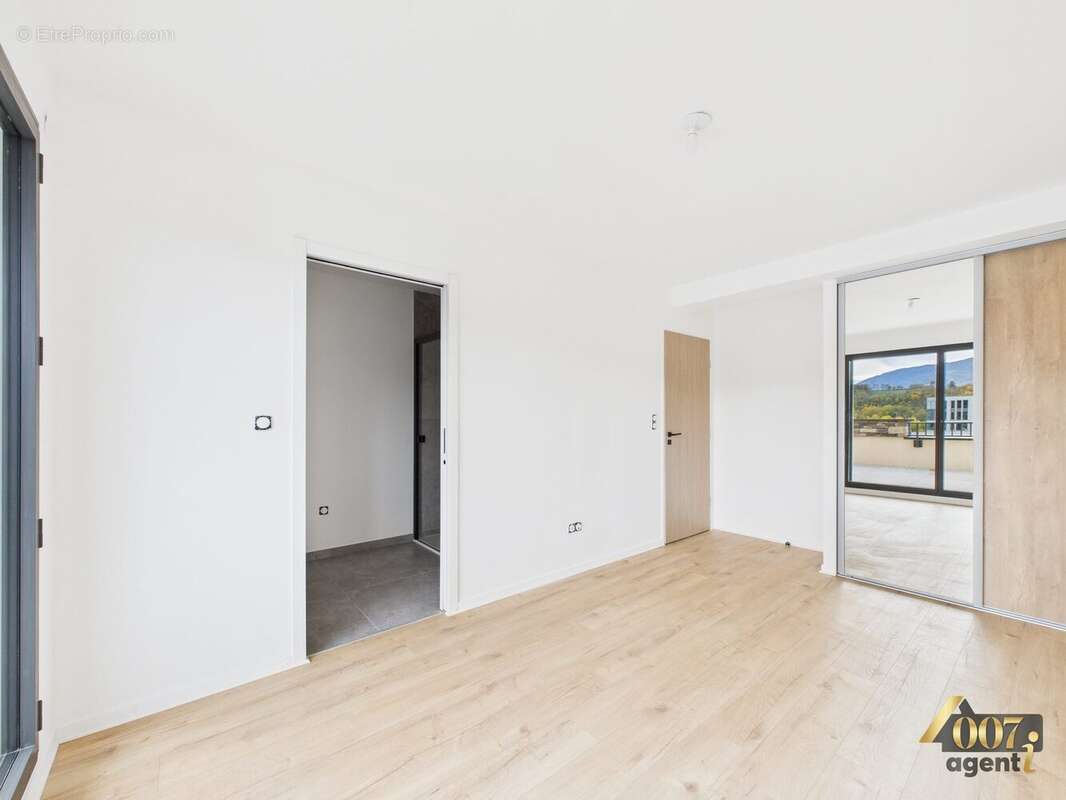 Appartement à MONTMELIAN