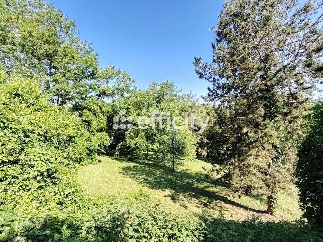 Maison à MEZIERES-SUR-SEINE