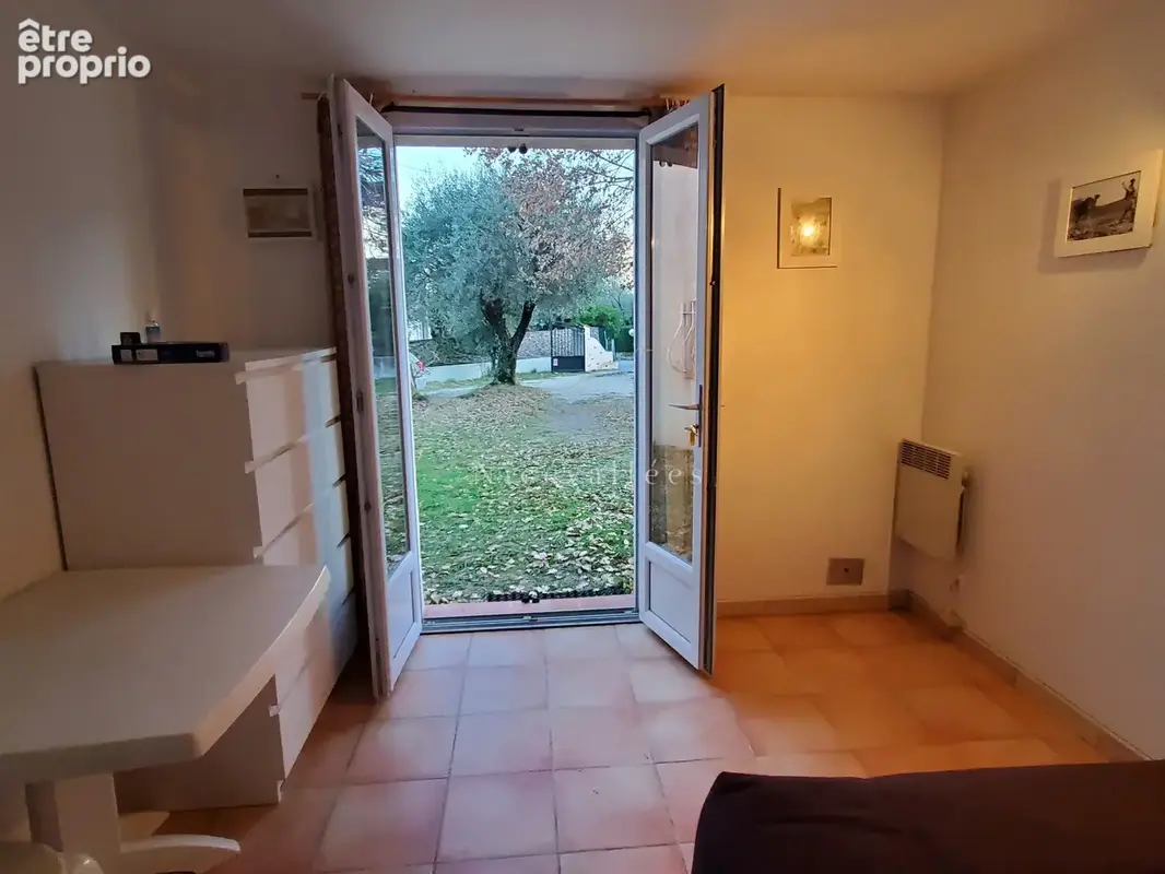 Villa 8 pièces sur 2330 m2 de terrain - photo 16