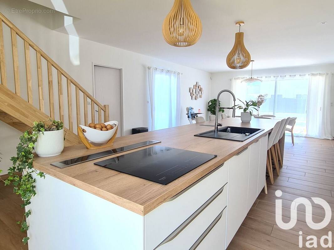 Photo 1 - Maison à LA JARRIE