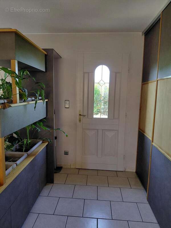 Maison 166 m² à Charlieu  - photo 4