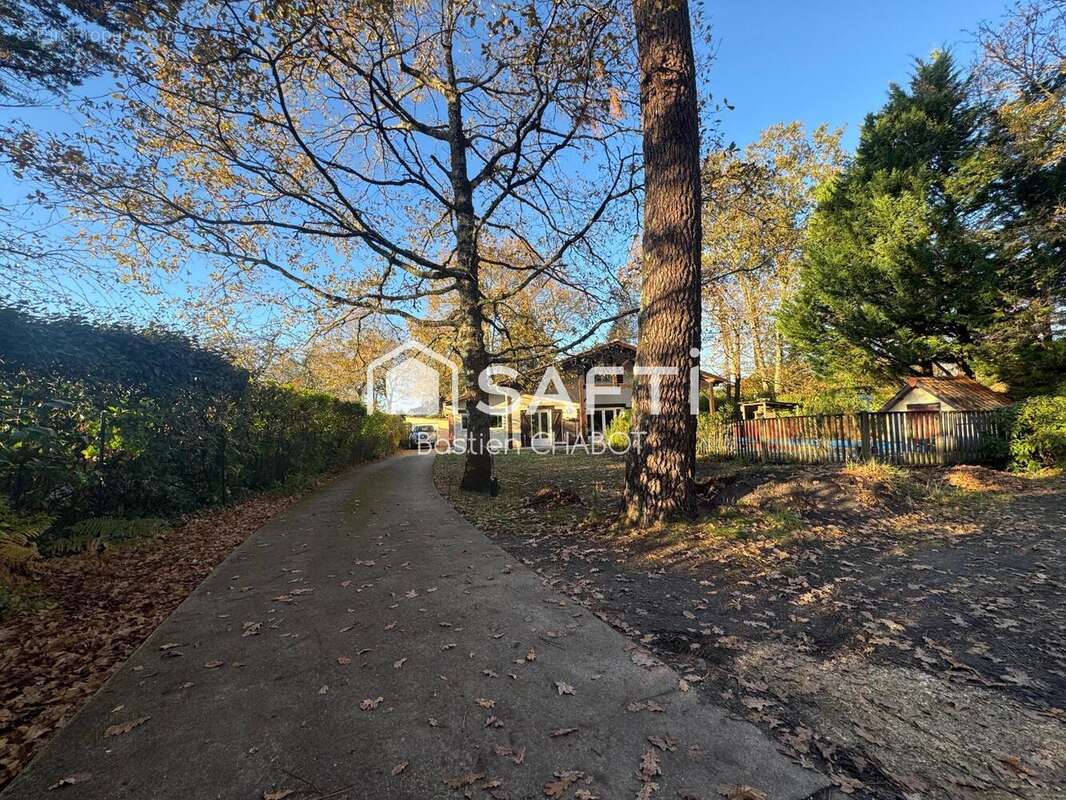 Photo 3 - Maison à SAINT-JEAN-D'ILLAC