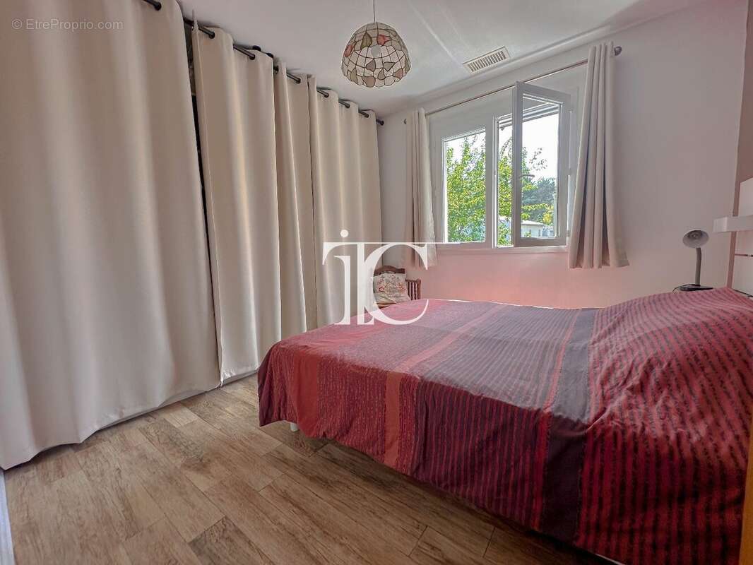 Maison à SAINT-AMBROIX