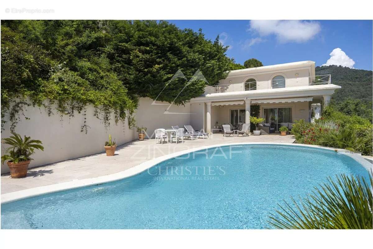 Maison à MANDELIEU-LA-NAPOULE