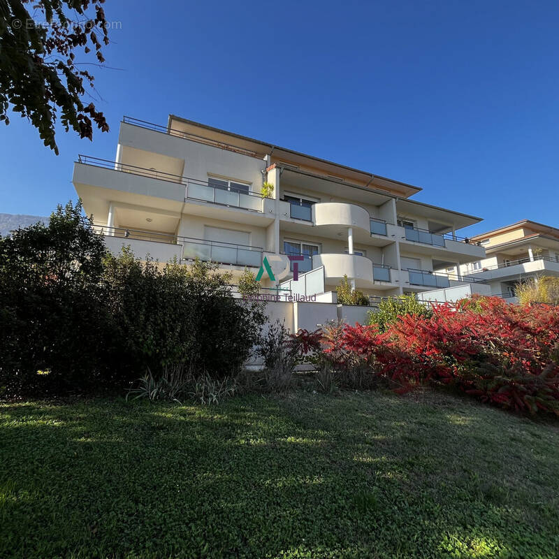 Appartement à SAINT-ISMIER