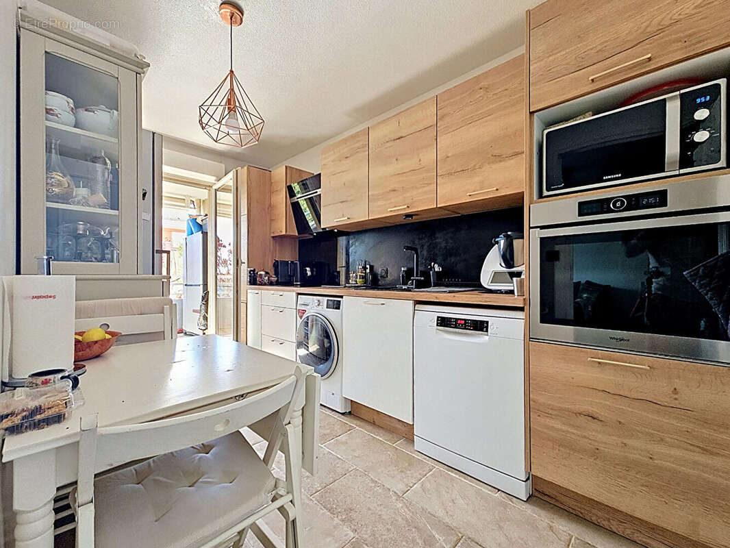 Appartement à MARSEILLE-12E