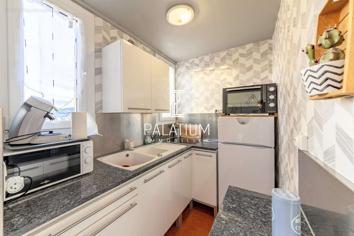 Appartement à GREOUX-LES-BAINS