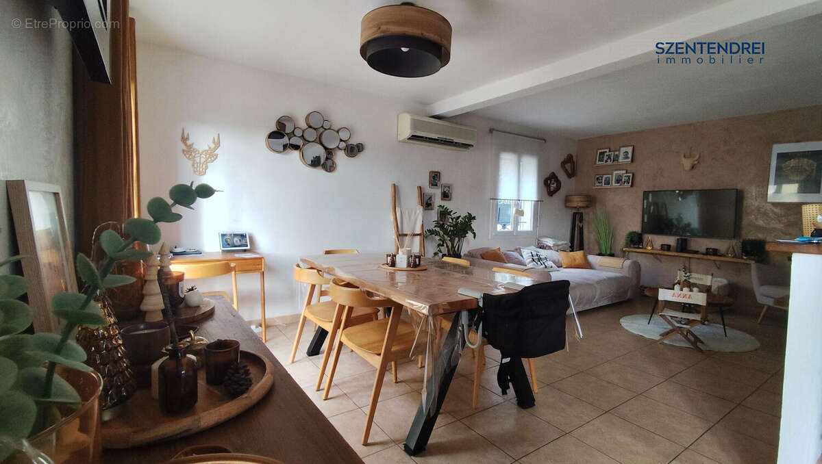 Szentendrei immobilier  maison F4 Nîmes - Quartier Casernes - Maison à NIMES