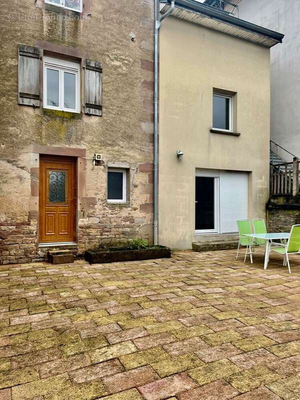 Appartement à LUXEUIL-LES-BAINS