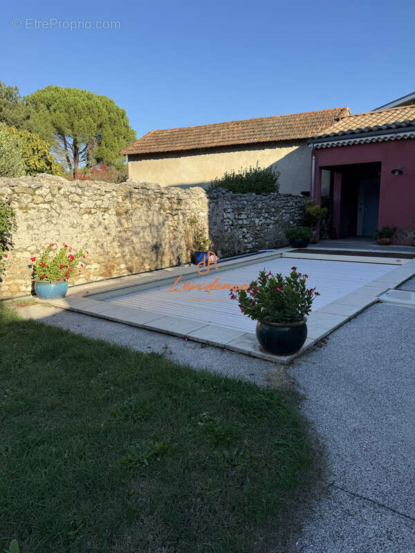 Maison à CHATEAUNEUF-DU-RHONE
