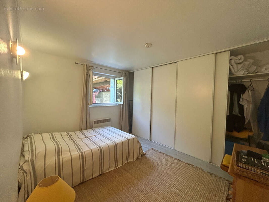 Appartement à GUILHERAND-GRANGES