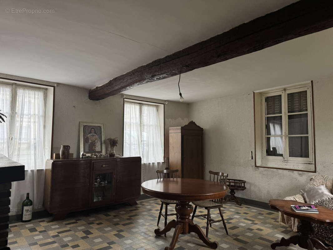 Maison à SAINT-EVROULT-NOTRE-DAME-DU-BOIS